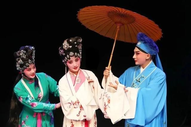 越剧《白蛇传》