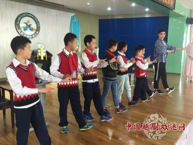 宁波“小百花”在重庆再掀爱越热浪