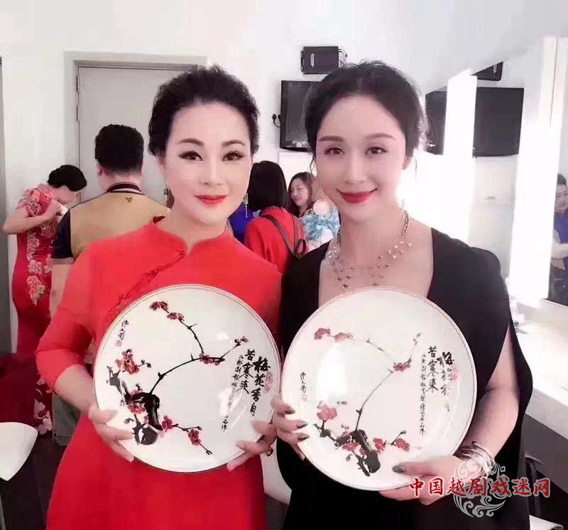 戏曲声声响羊城 梅开两朵是越音