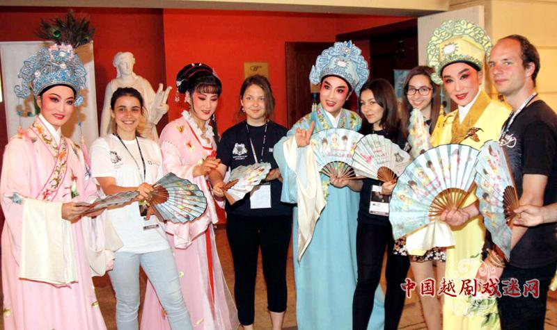 绍兴：越剧振兴正以其进取的姿态大步走出向上曲线