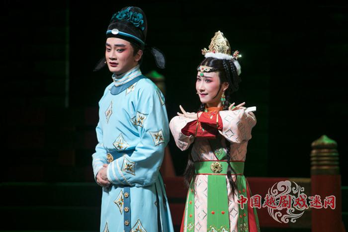 72年前袁雪芬主演的这部越剧，昨日以全新面貌再现舞台了