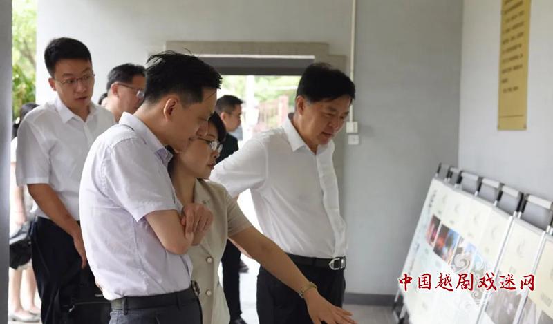 今天，文化和旅游部非遗司胡雁副司长一行在越剧博物馆考察