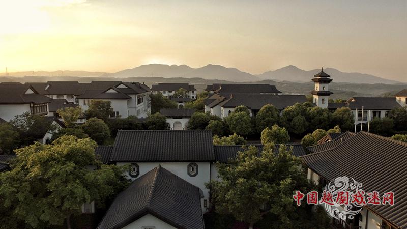 提档升级！嵊州越剧艺术学校校园开放日赏美景、展歌喉