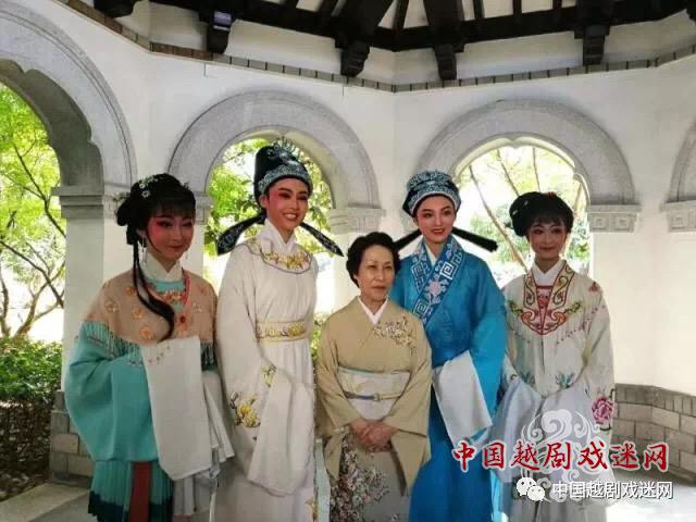 ​“校园开放日”改版，最美艺校门庭若市