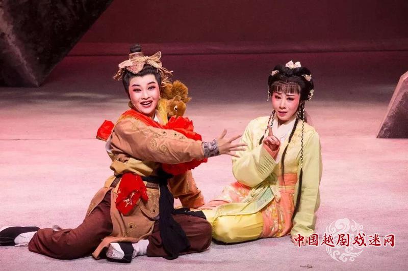 《洞君娶妻》成功亮相2017当代小剧场戏曲艺术节