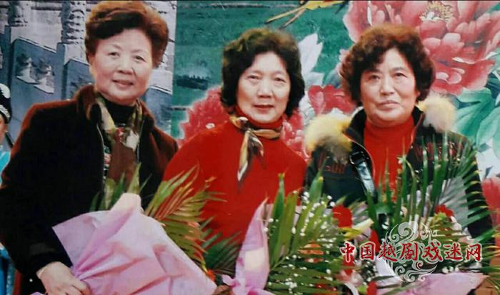 左起：胡心福，戴明敏 冯义德老师.jpg