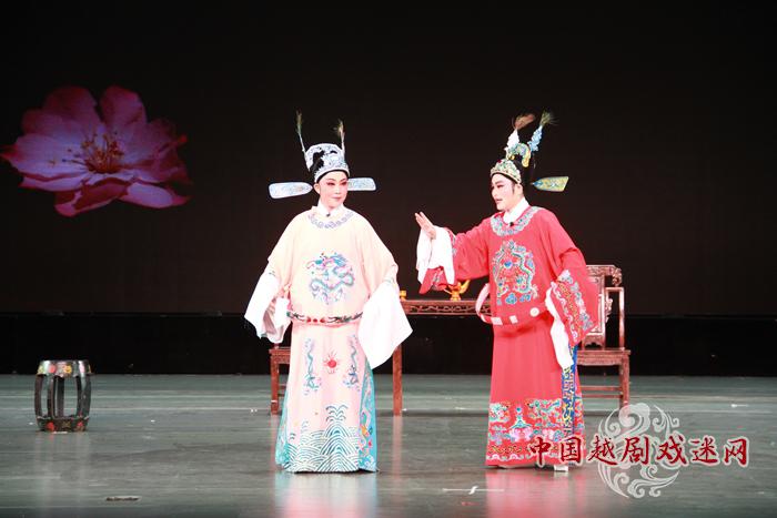 【爱越小站】北京看戏去哪里？