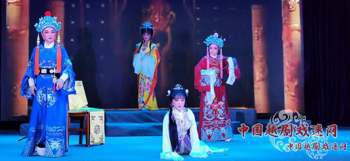 贵阳站献演年度大戏《狸猫换太子》