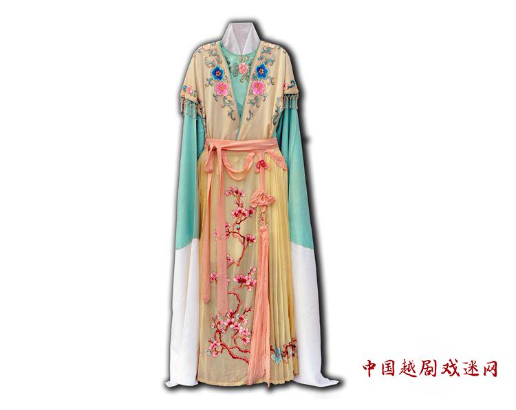 越剧花旦的典型套装