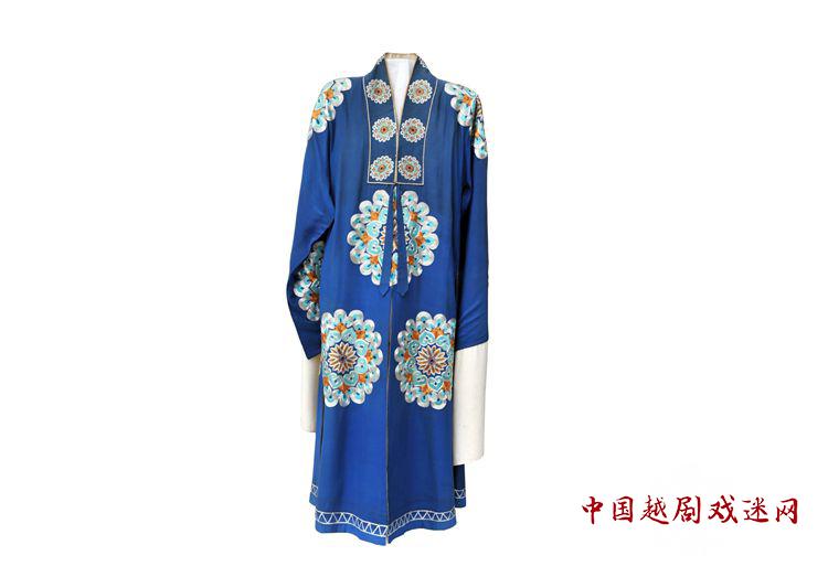 精美！张桂凤穿这件对帔饰祝公远