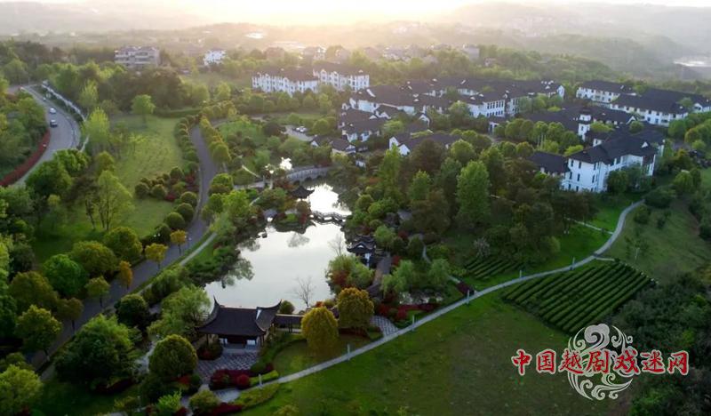 2022年嵊州越剧艺术学校·浙江音乐学院 戏曲表演（越剧）专业中职与应用型本科一体化培养招生简章