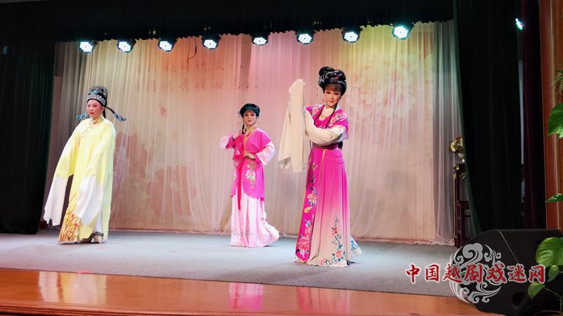 严玲春 楼海花 胡丽君血手印花园会.jpg