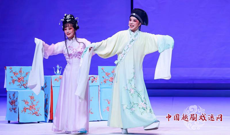 守正创新！嵊州越剧艺术学校越剧《许·仙》首演成功
