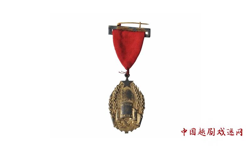 这枚奖章，含金量十足~