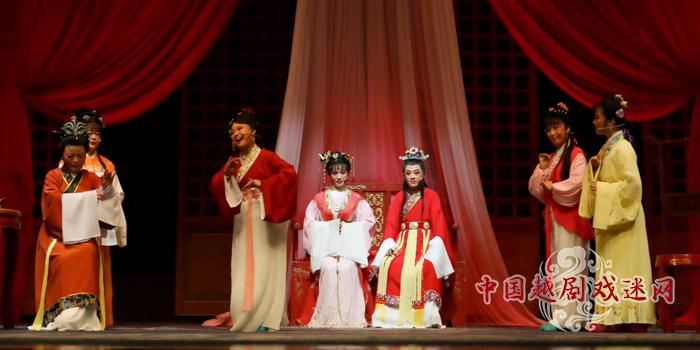 她们穿越时空，演绎《孔雀东南飞》