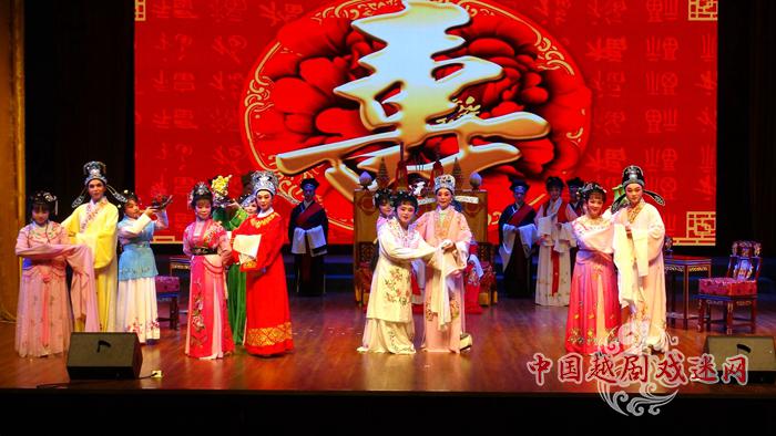 爱越就要“疯狂”  不“疯魔不成活”