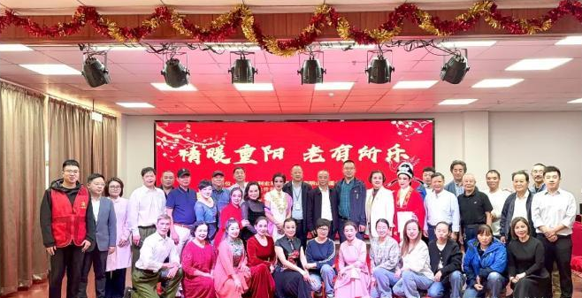 老有所乐~丽水站送戏养老院