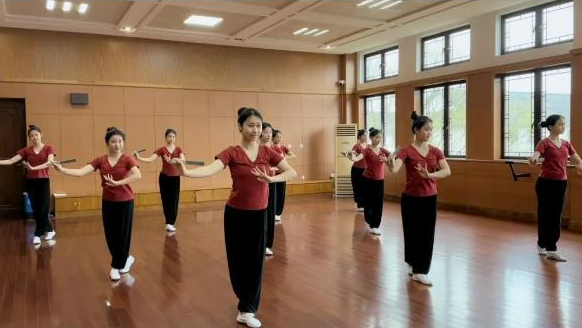 “定向委培30人+传承订制10人”！嵊越和嵊州越剧艺校联合招生啦