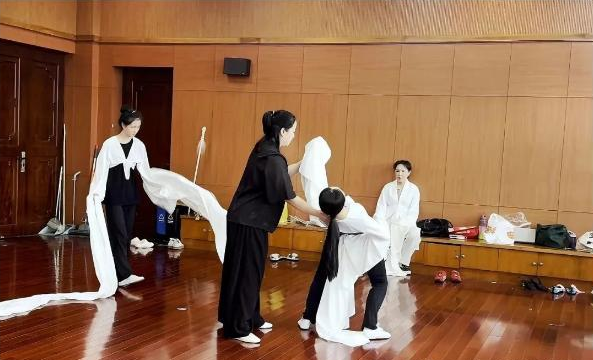 她，来自温岭~~~